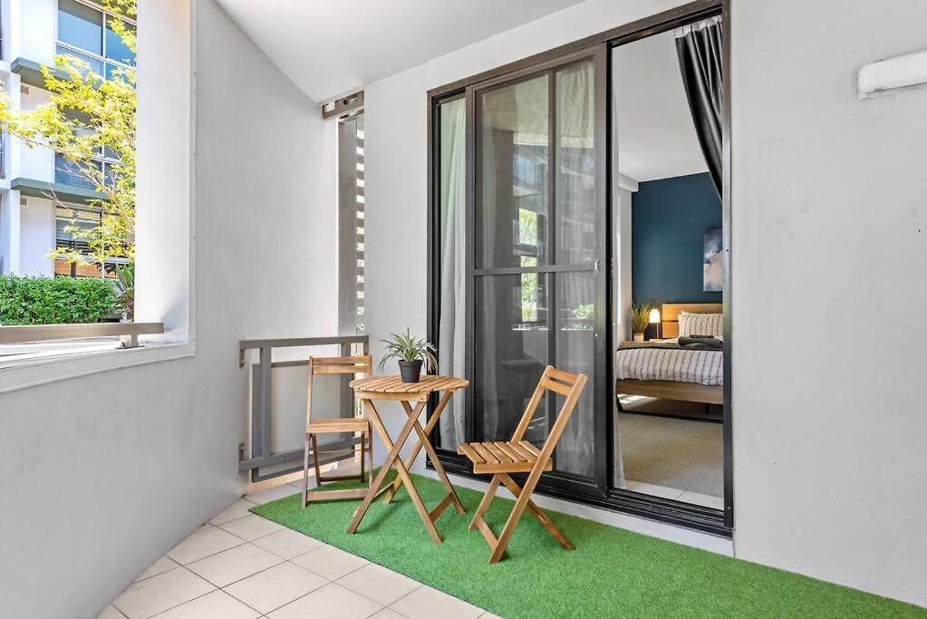 Tasteful Teneriffe - 1bed, 1bath, Balconies
