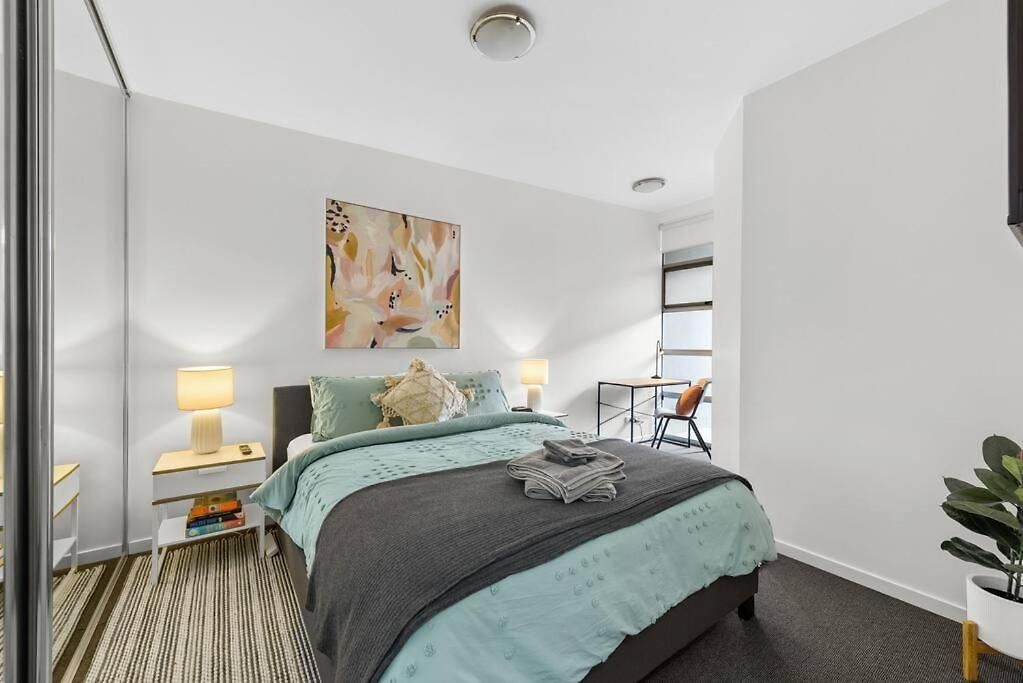 Apartment Away From Home! 2bed/1bath/car/pool~2kms Cbd Brisbane