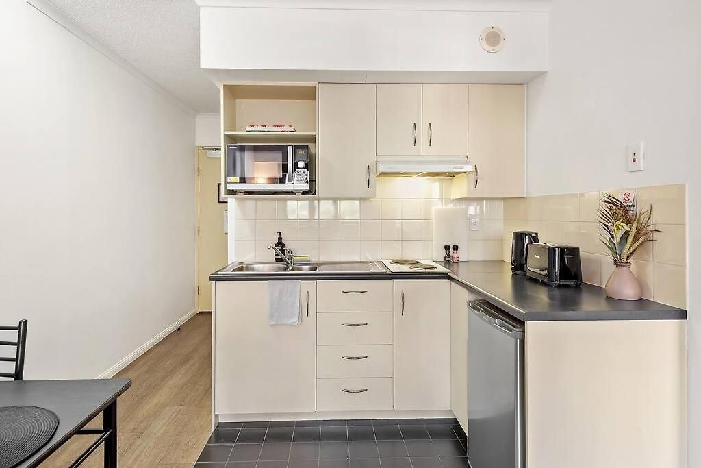 Apartment 2 Seconds To…everything! 1bed/1bath/1car/cbd Views Brisbane