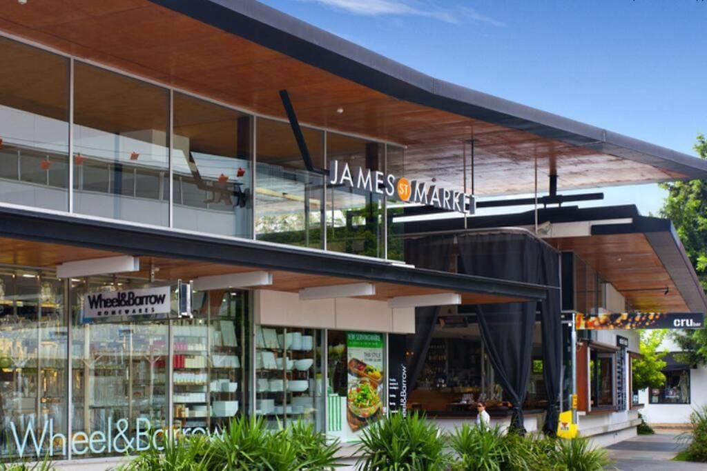 2 Seconds To…everything! 1bed/1bath/1car/cbd Views Apartment Brisbane