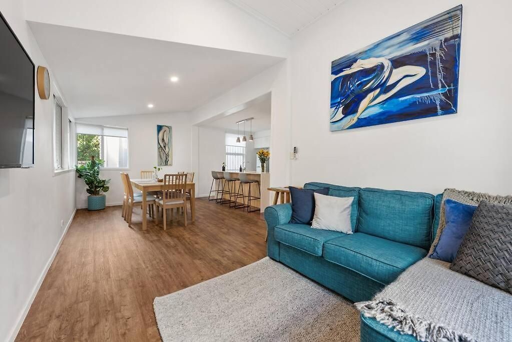 Holiday home Picture Perfect! 2bed/1bath/1car ~ House ~ Windsor