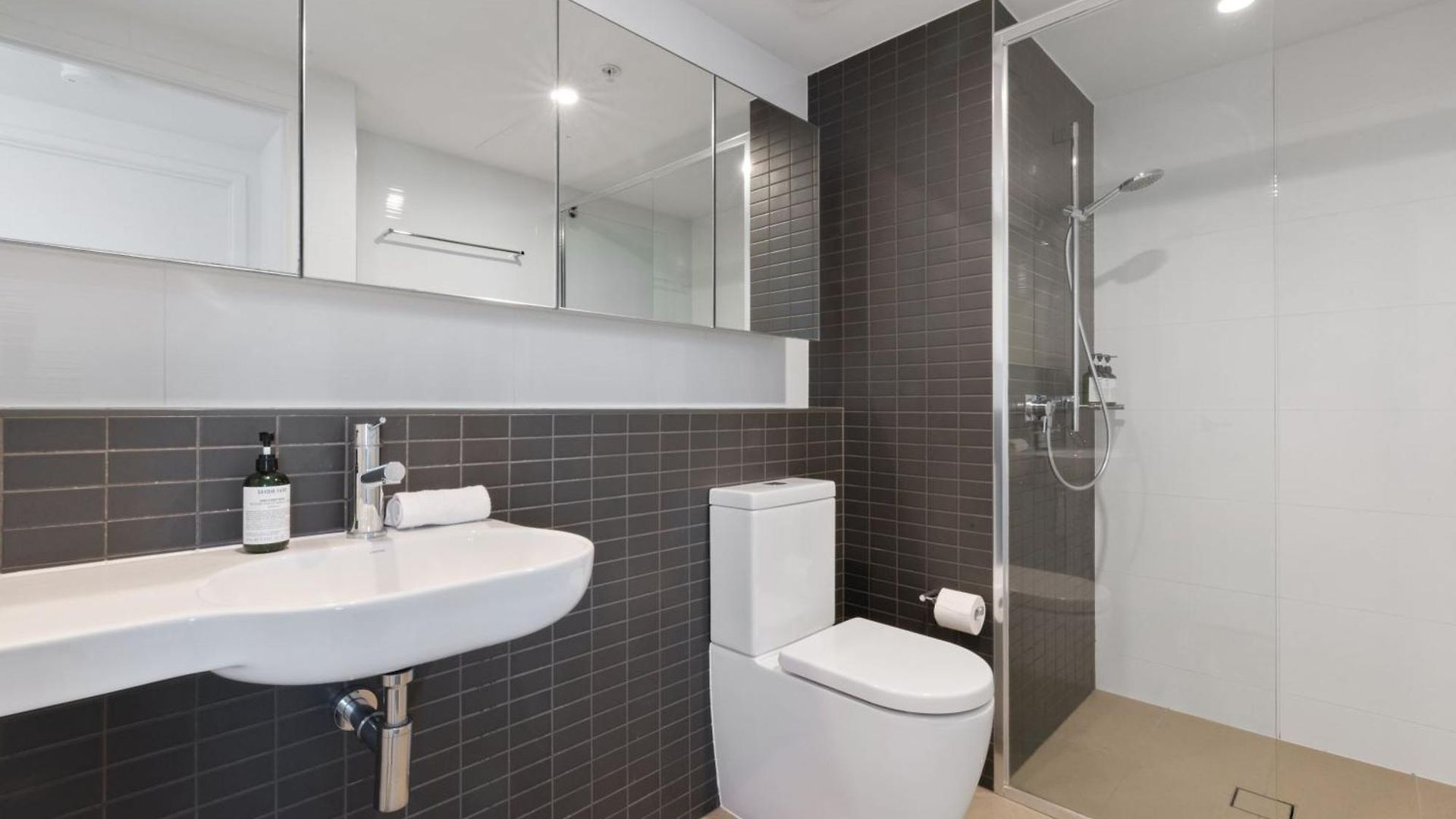 Hearty Milton Apartment Brisbane