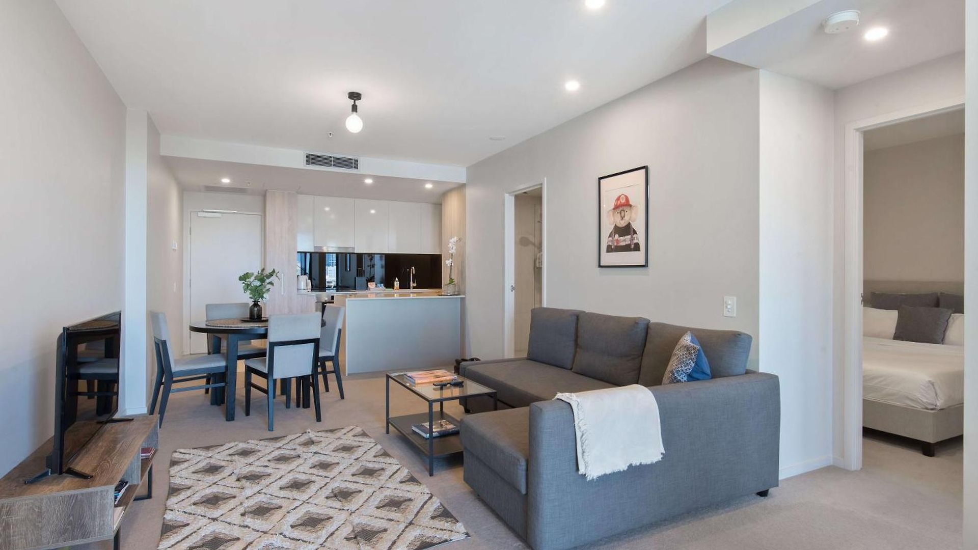Queen St Apartment *