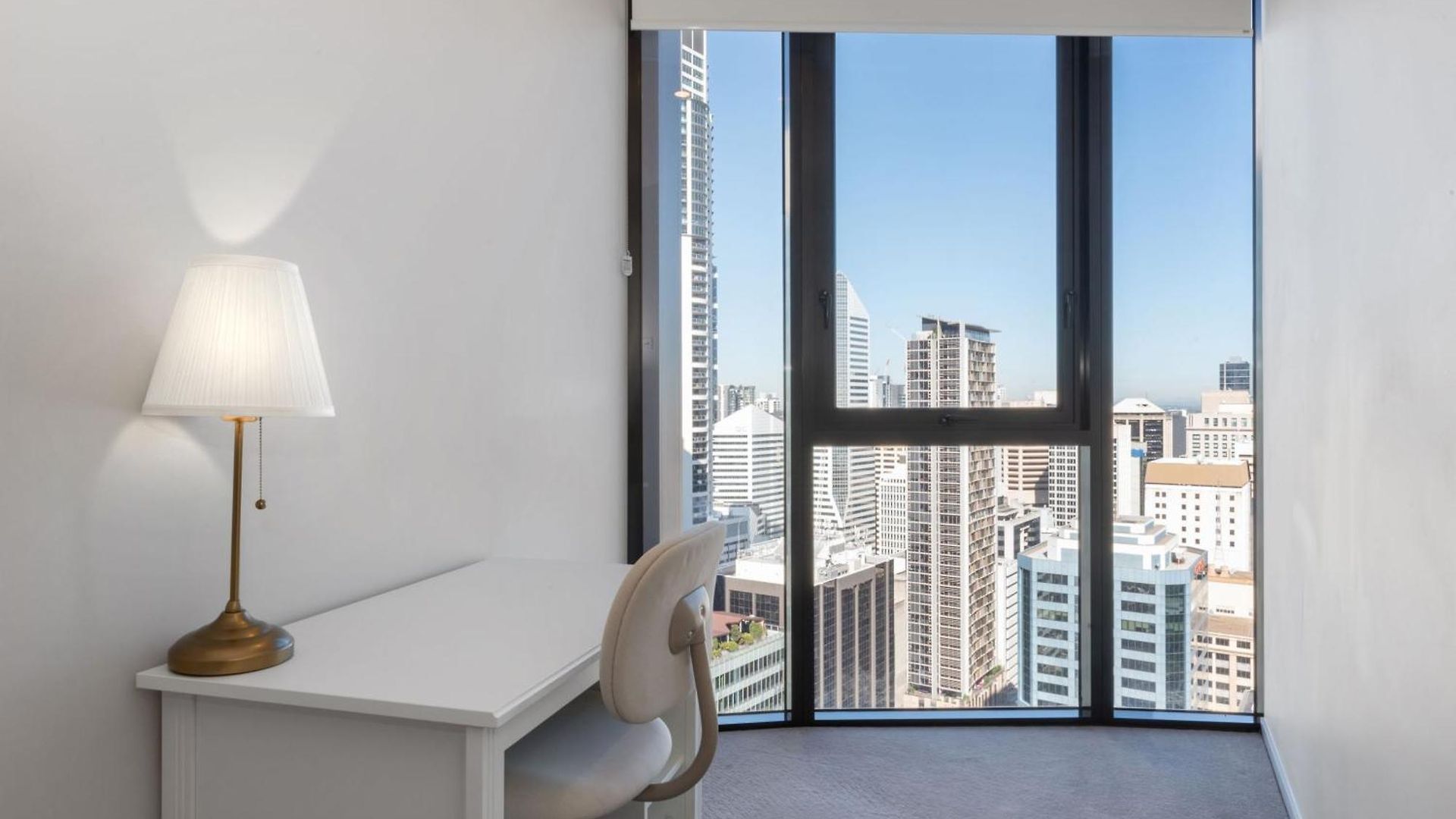 Queen St Apartment *