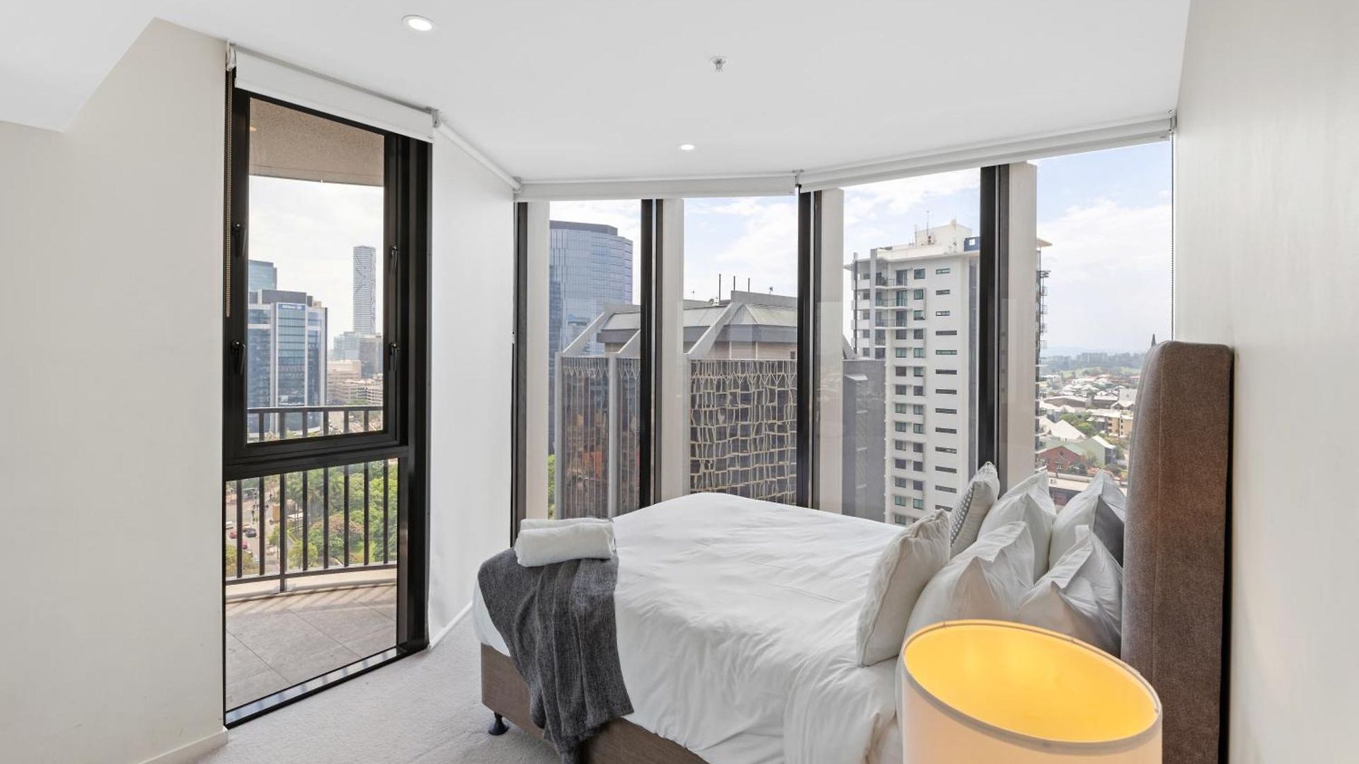 Apartment Queen St