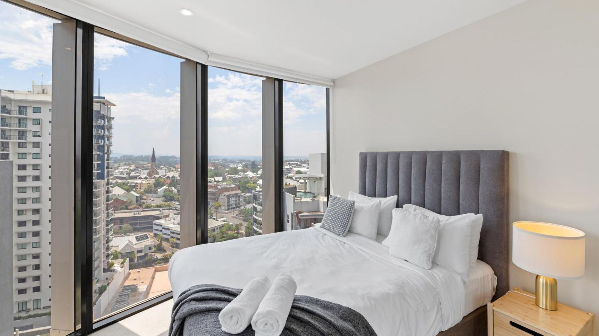 Apartment Queen St Brisbane
