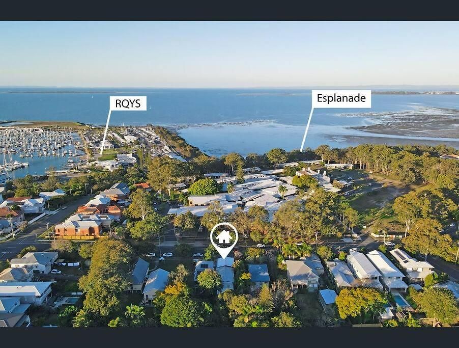3br15ba House W Parking Close To Eastwood M8 * Brisbane