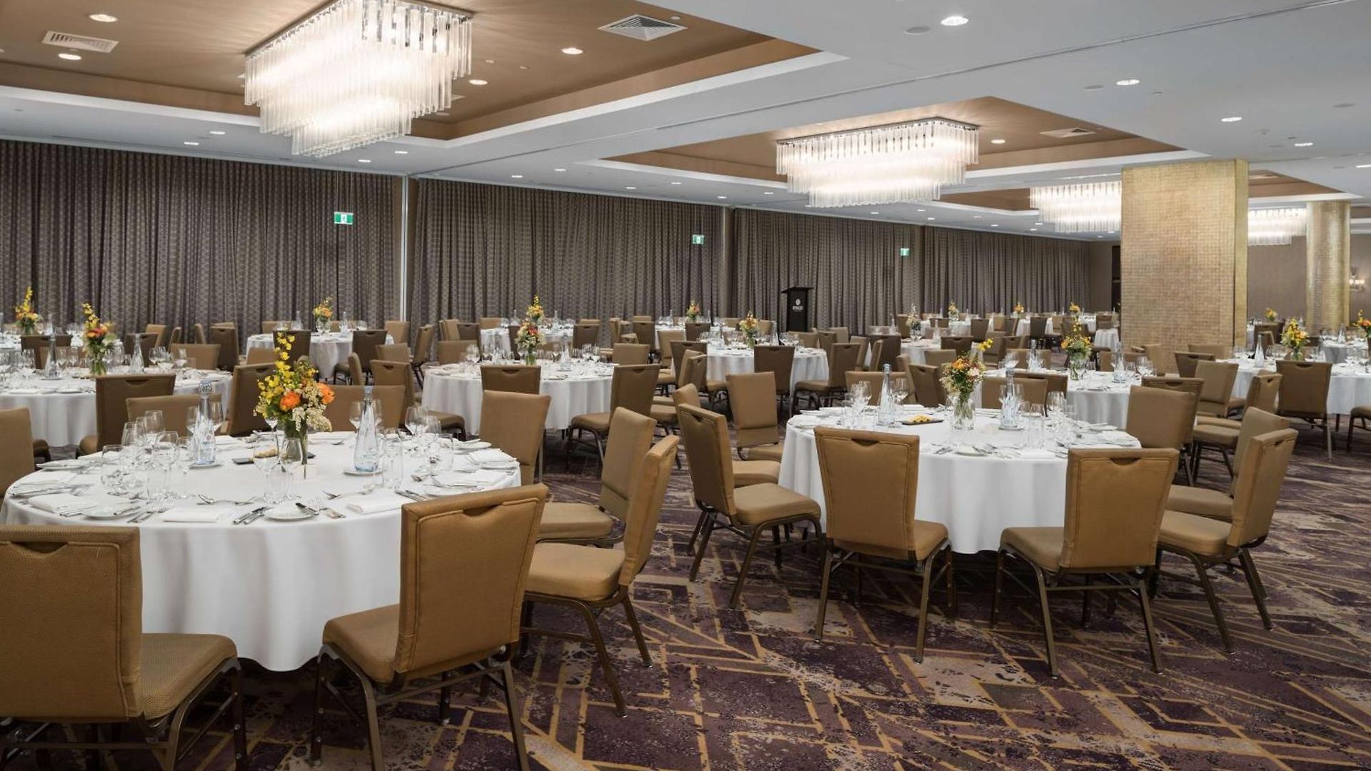Rydges South Bank 4*