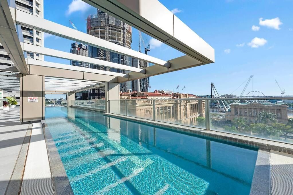 Heights! 2bed/1bath/1car/views ~ Cbd Brisbane