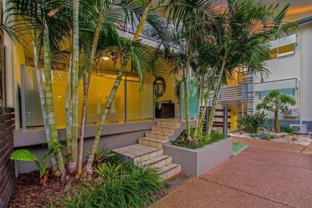 Apartment 1br, Study + Patio & Pool *