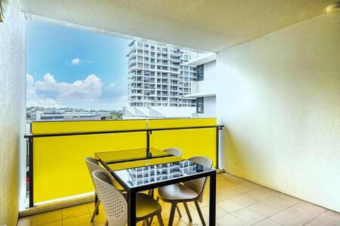 54q Abnb-style Opposite Lush Park Playground, Portside 2br Fpkg * Brisbane