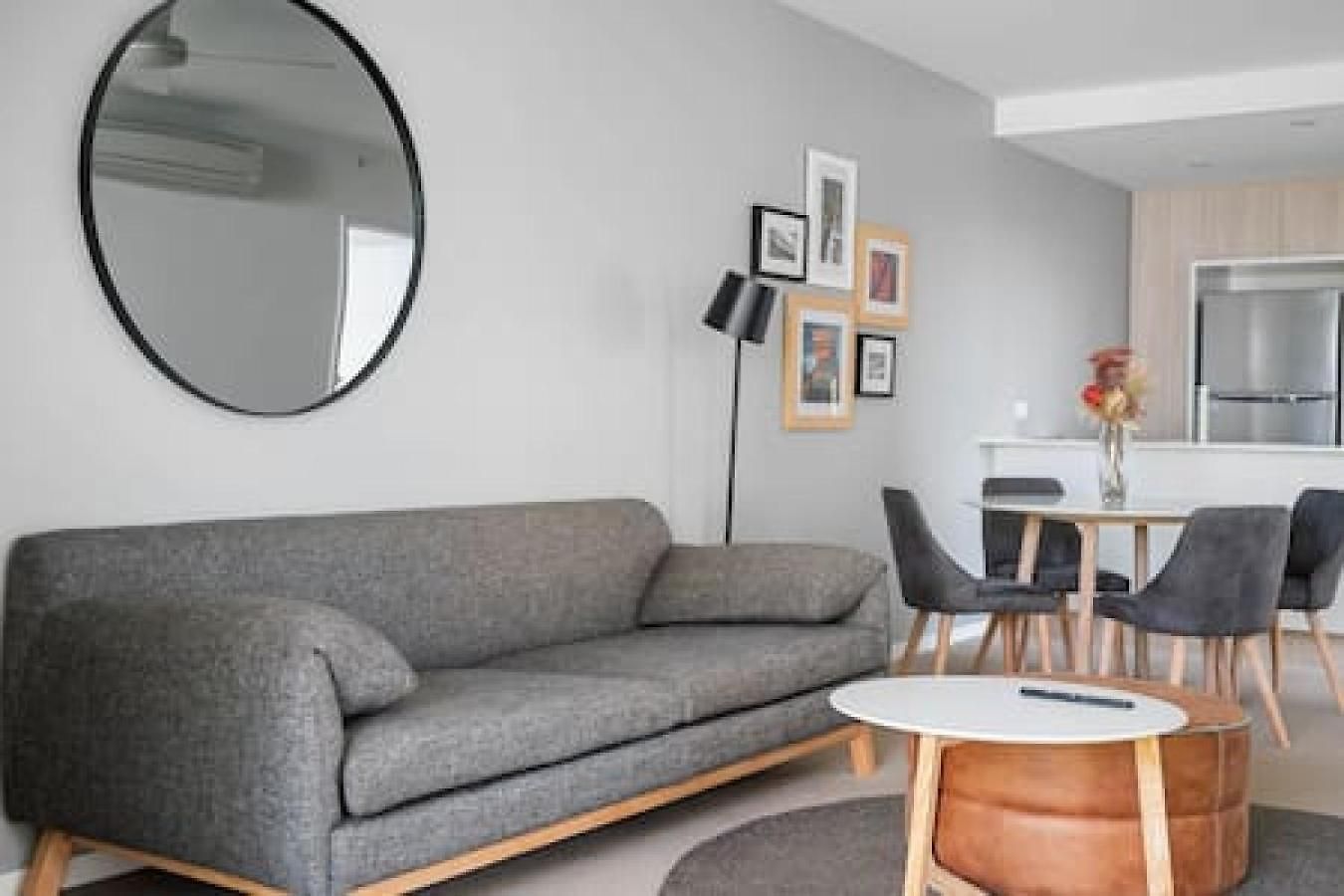 54q Abnb-style Opposite Lush Park Playground, Portside 2br Fpkg Holiday home