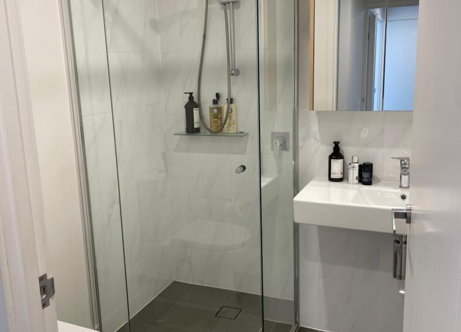 Views And Vibes - Free Parking - Great Location - Outdoor Pool! Apartment Brisbane