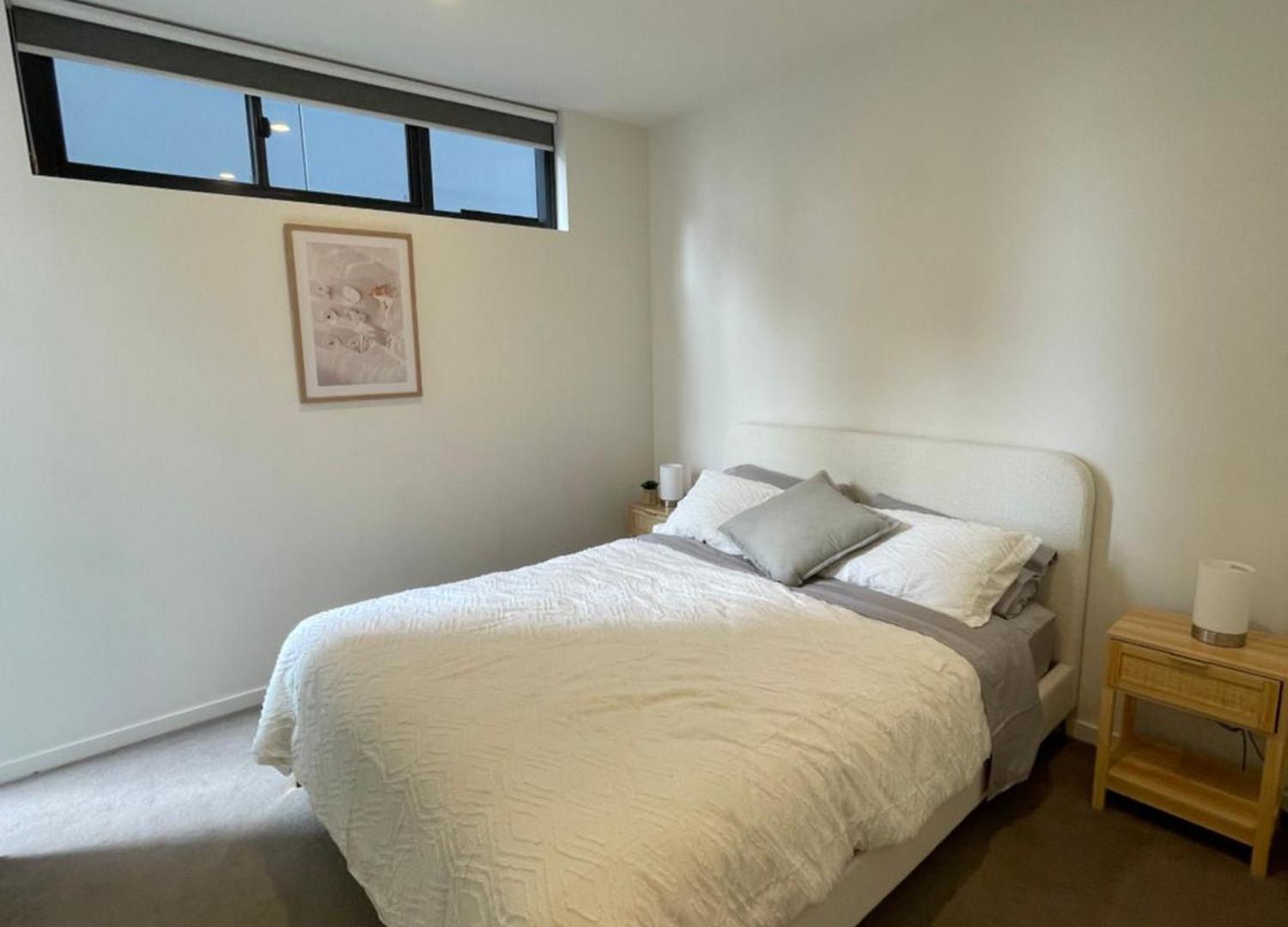 Views And Vibes - Free Parking - Great Location - Outdoor Pool! Apartment