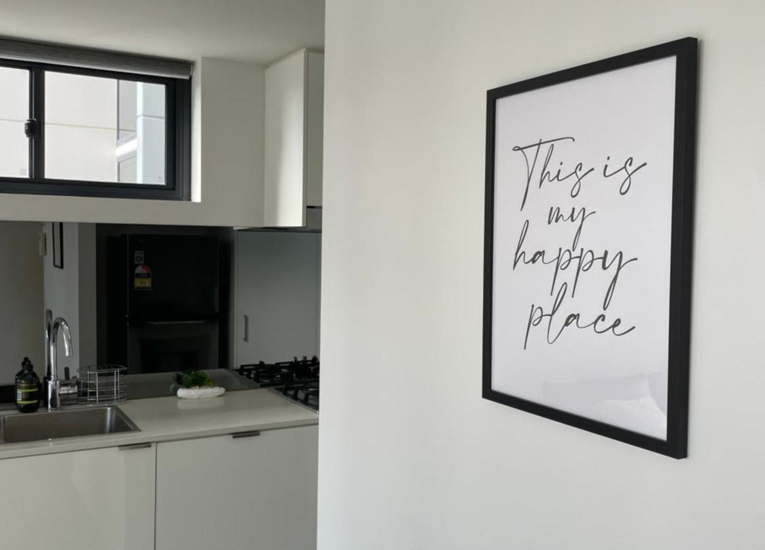 Views And Vibes - Free Parking - Great Location - Outdoor Pool! * Brisbane