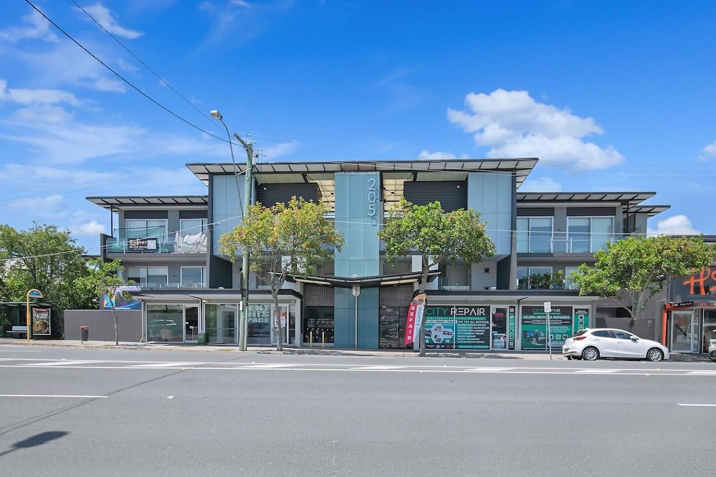 Apartment Treetop Horizons - Experience Red Hills Local Vibe *