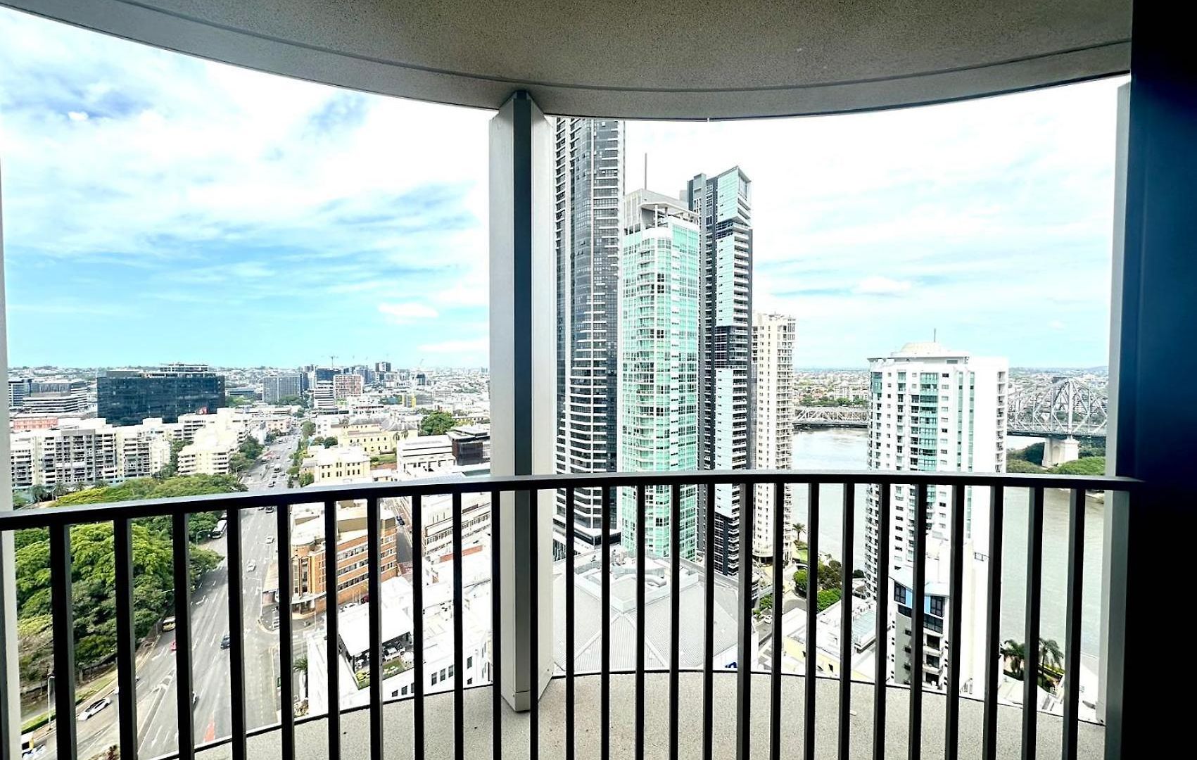 Apartment Spire Residences By The Spire Manager