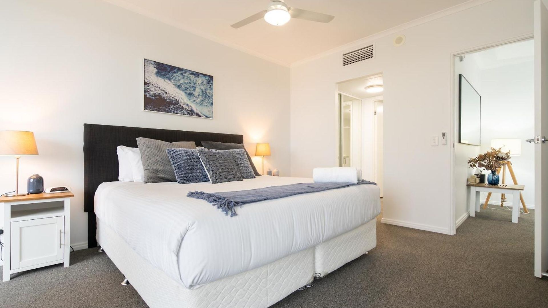 Apartment Riverside Retreat! Beautiful Water Views! - New Farm