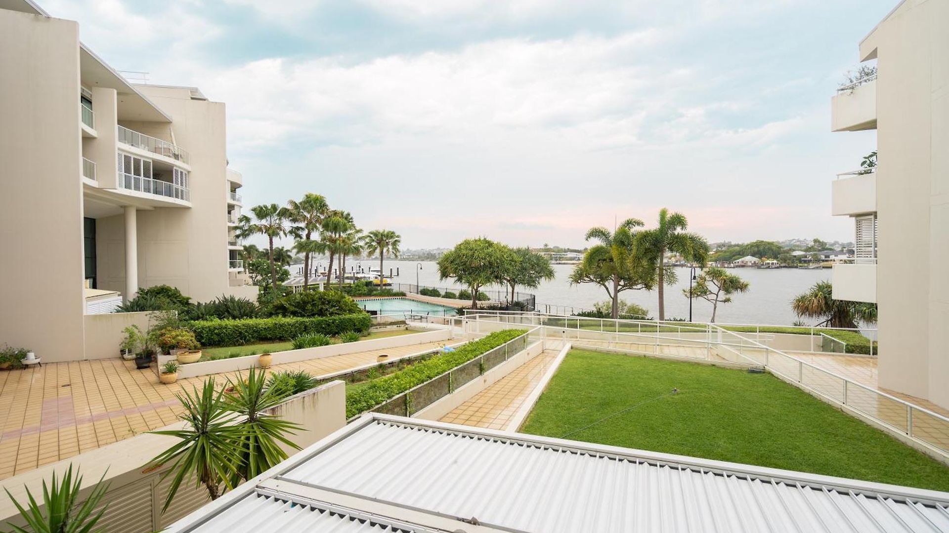 Riverside Retreat! Beautiful Water Views! - New Farm * Brisbane