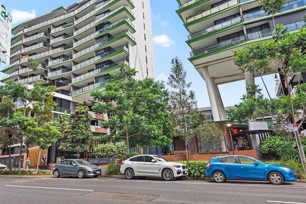 South Bank Living! ~ 1bed, 1bath, 1car, Balcony Brisbane