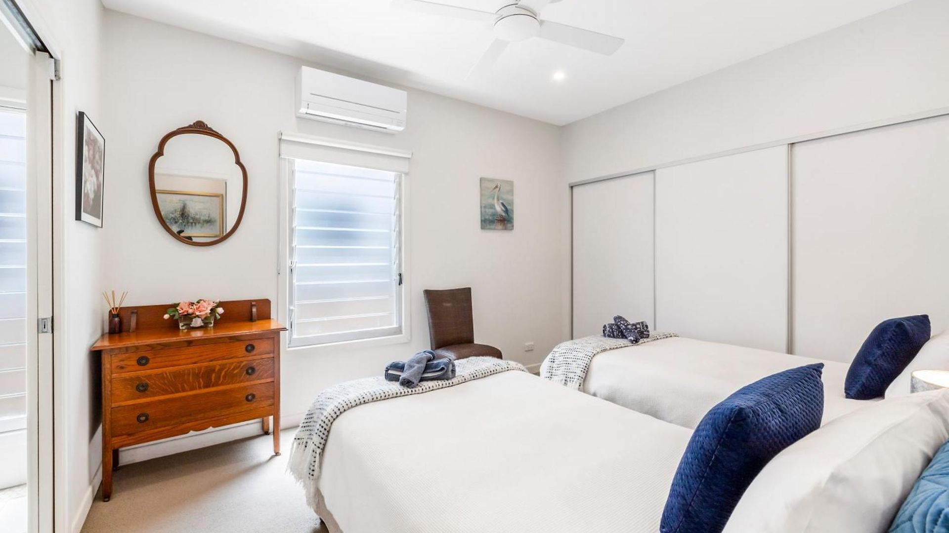 Apartment On Esplanade Own Flat & Pool, 2 Kms To Manly Cafe Precinct