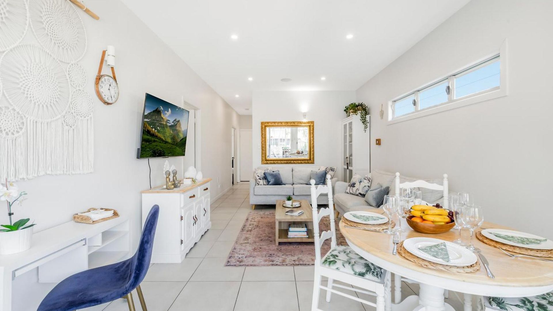 On Esplanade Own Flat & Pool, 2 Kms To Manly Cafe Precinct Apartment