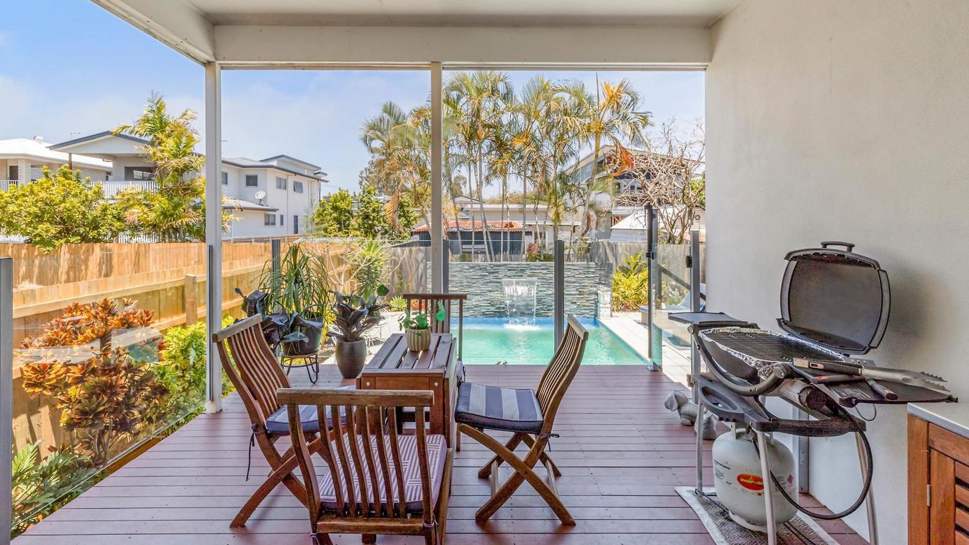 On Esplanade Own Flat & Pool, 2 Kms To Manly Cafe Precinct Apartment Brisbane