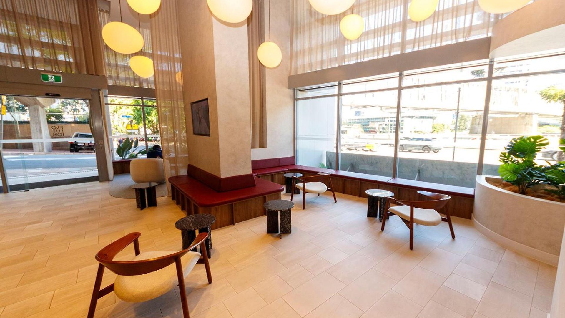 Evolution Aparthotel