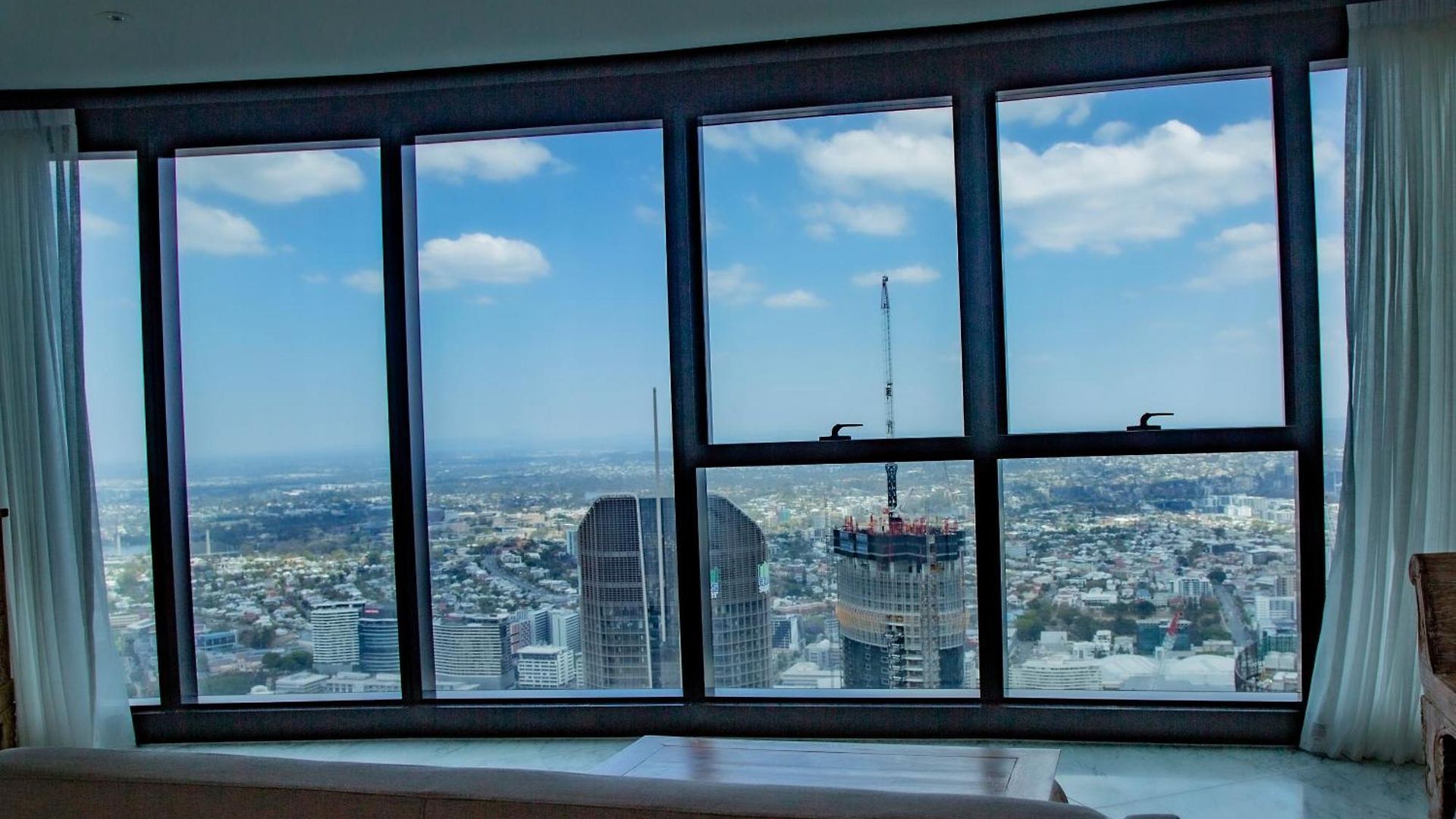 2 Bed 2 Bath In Cbd With Car Park Apartment