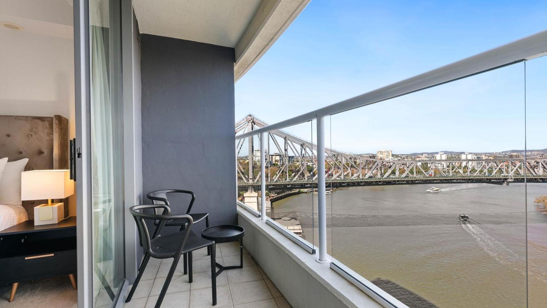 Apartment River Place Hosted By Aab