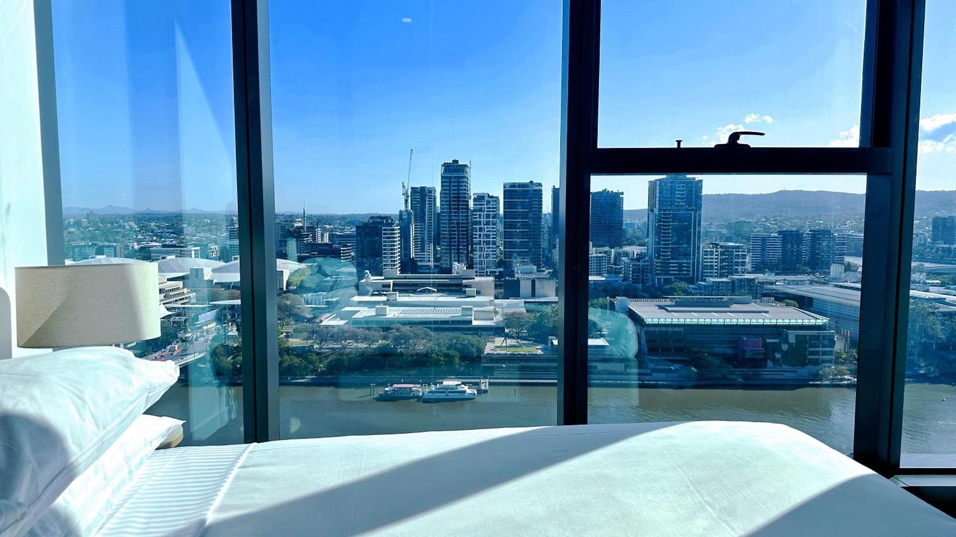 Apartment Riverfront Oasis 2bed Panoramic Riverview Brisbane