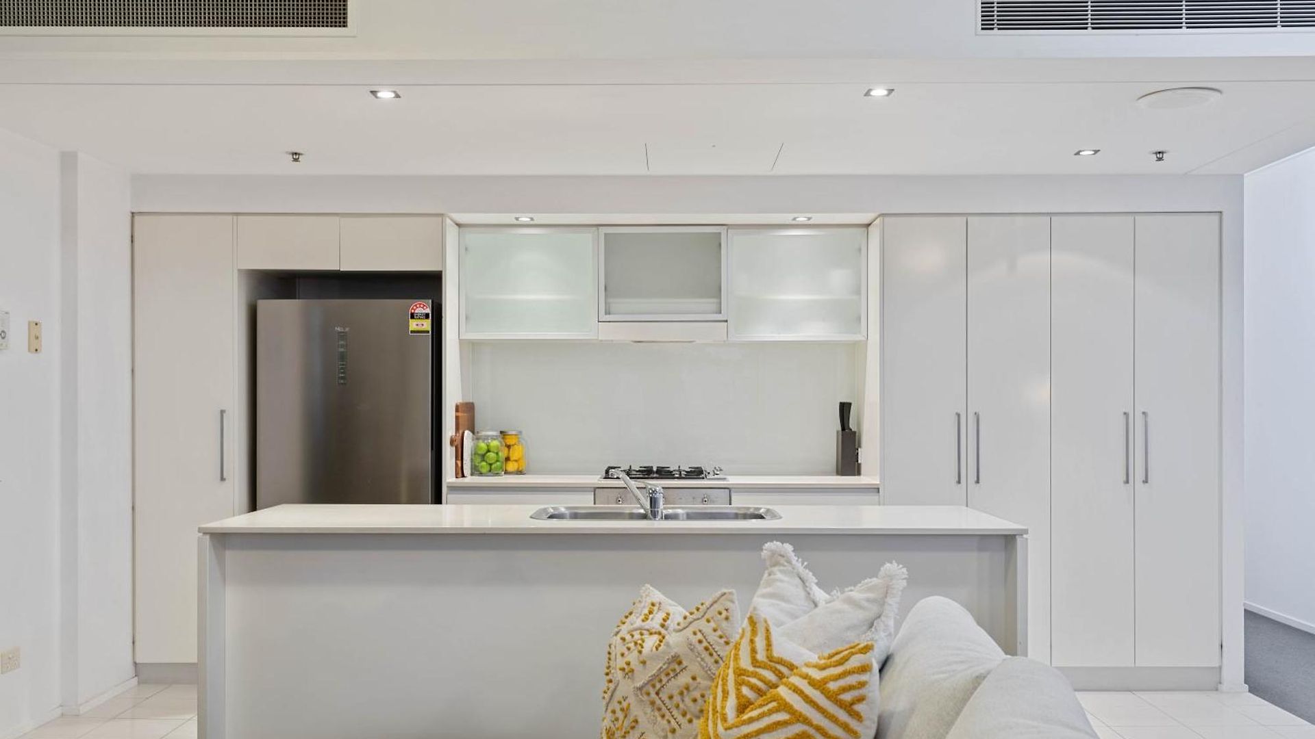 Apartment Skyline Hosted By Aab
