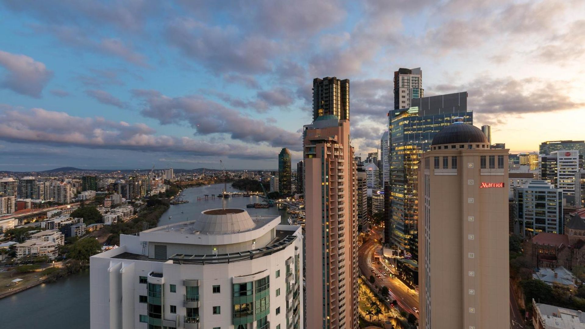 Apartment Skyline Hosted By Aab Brisbane