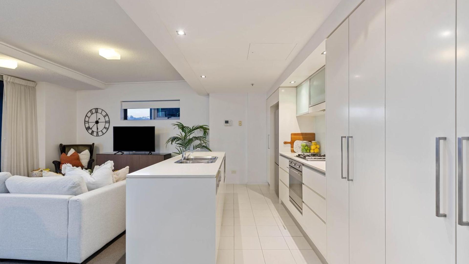 Apartment Skyline Hosted By Aab *