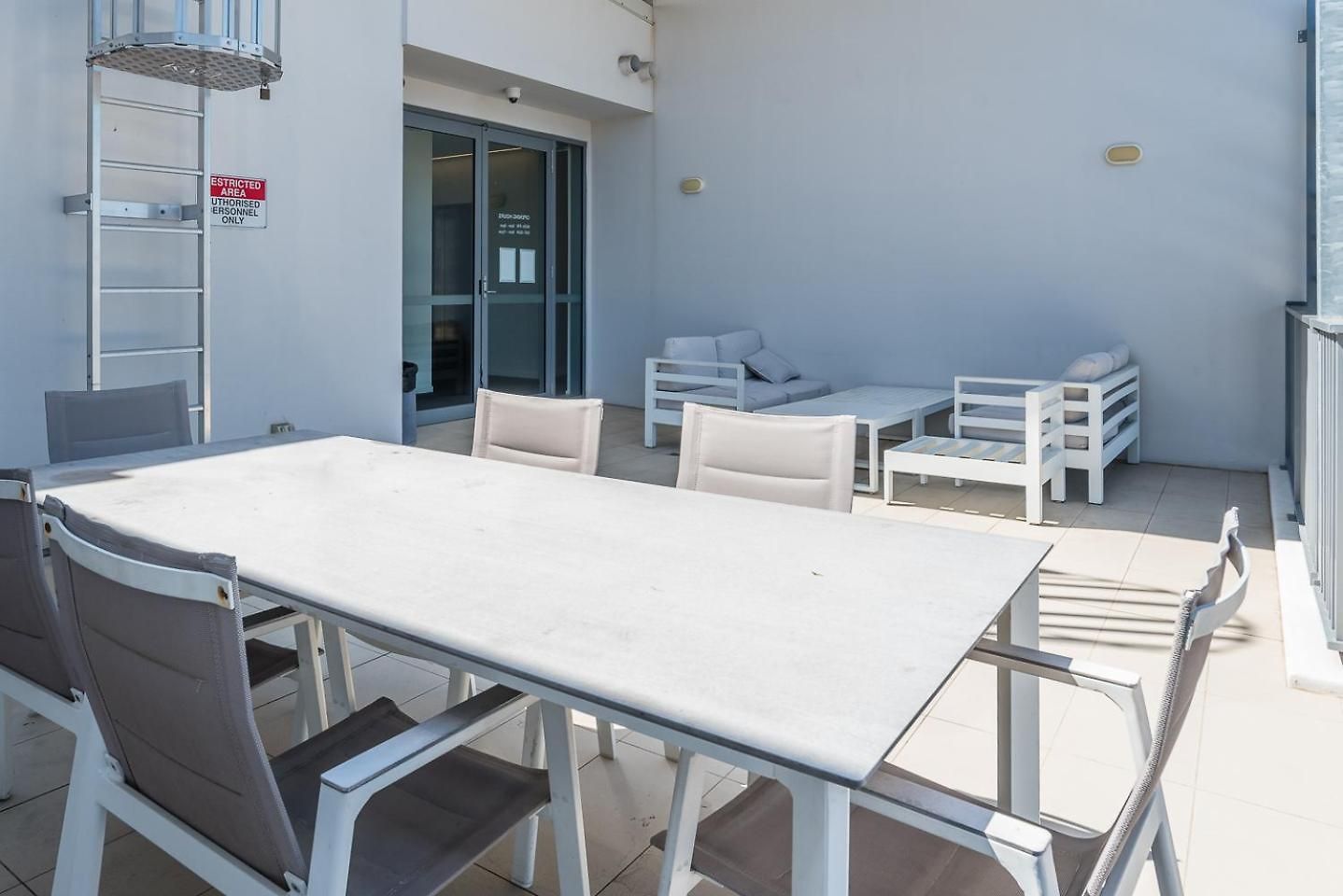 Comfort Two Bedroom With Free Parking In Valley Apartment *