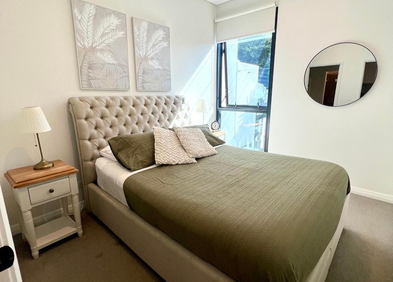 Great Located Unit/private Balcony, Pool,gym,parking Apartment Brisbane