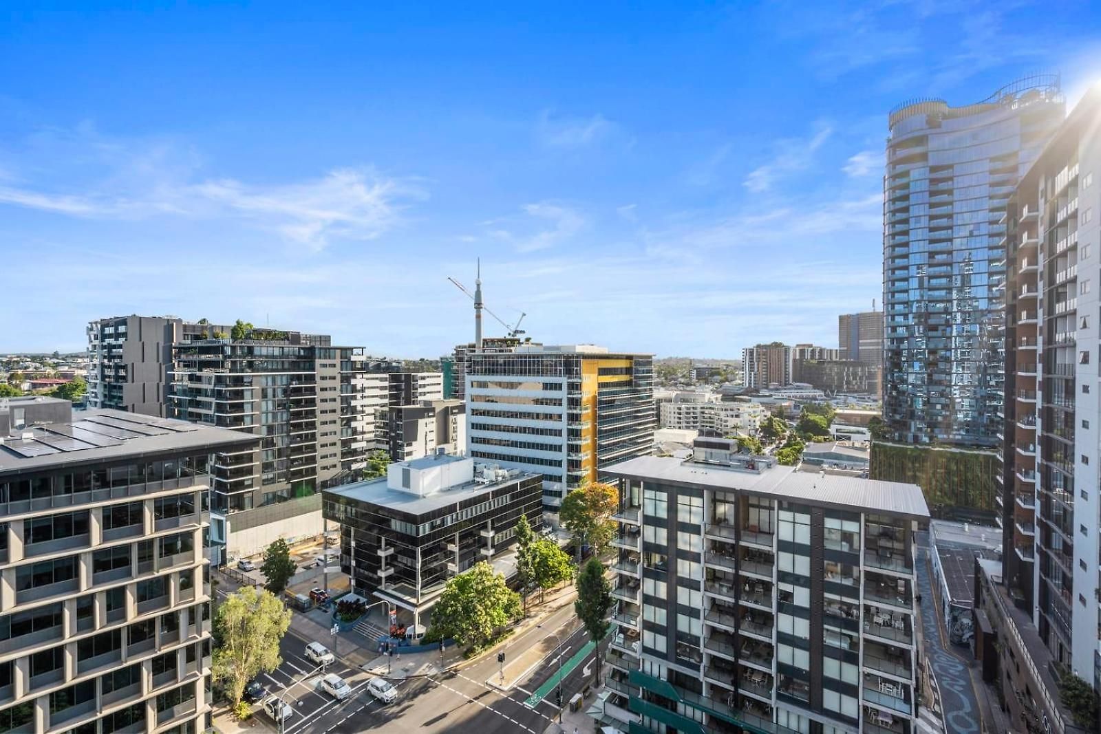 Luxury 2 Bedroom 2 Bathroom In The Heart Of South Apartment