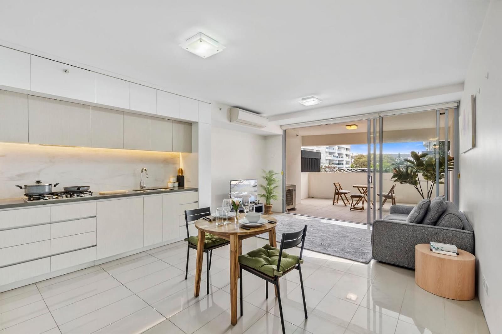 Apartment Modern Riverside Oasis - Gym Pool Wifi & Parking *