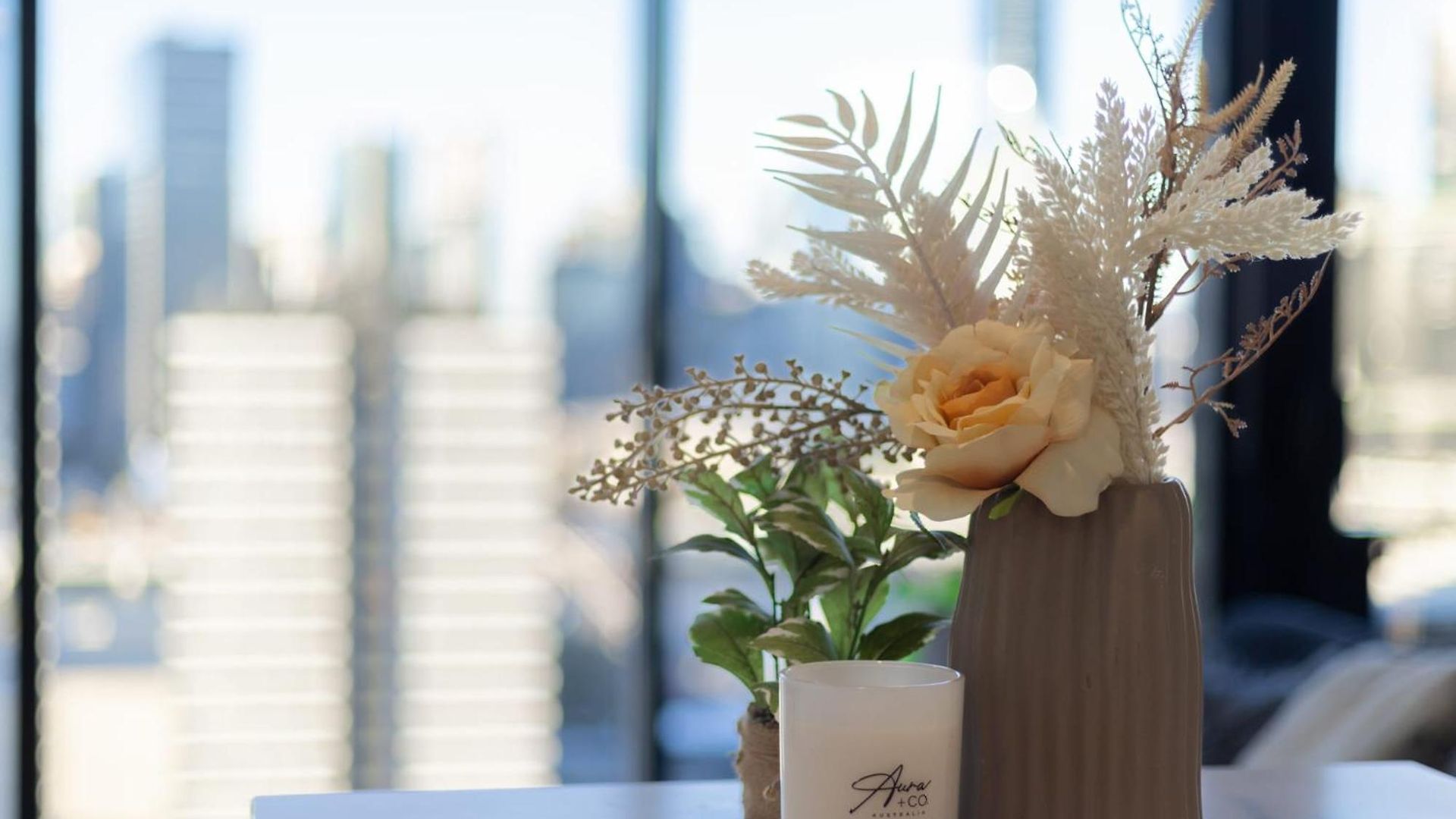Explore Bne From Our Cute 1-bed In South Brisbane