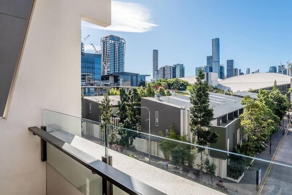 South Bank 1 Bedroom With Parking Apartment Brisbane