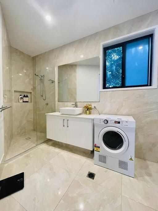 Modern 2 Bedrooms House Close To Qeii Hospital & Grifith Uni Apartment Brisbane