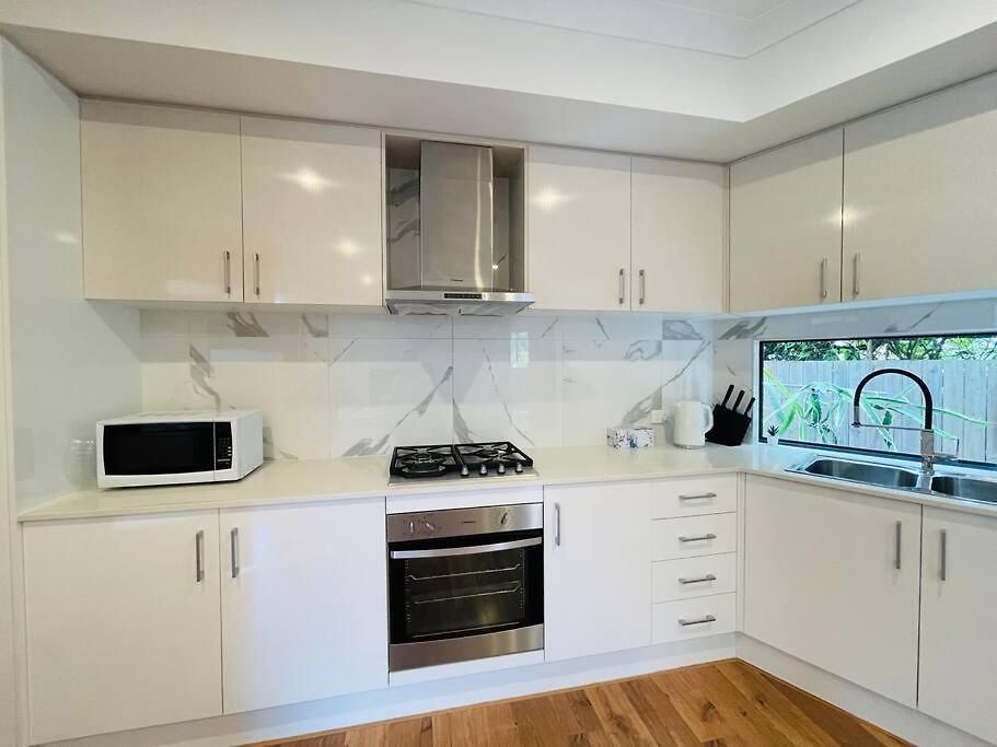 Apartment Modern 2 Bedrooms House Close To Qeii Hospital & Grifith Uni