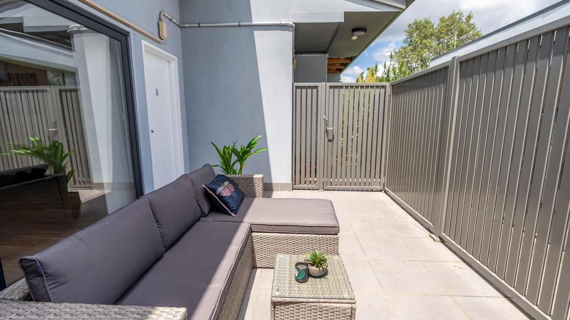 Apartment Balmoral - Airy & Light-filled Edge Comfort Brisbane