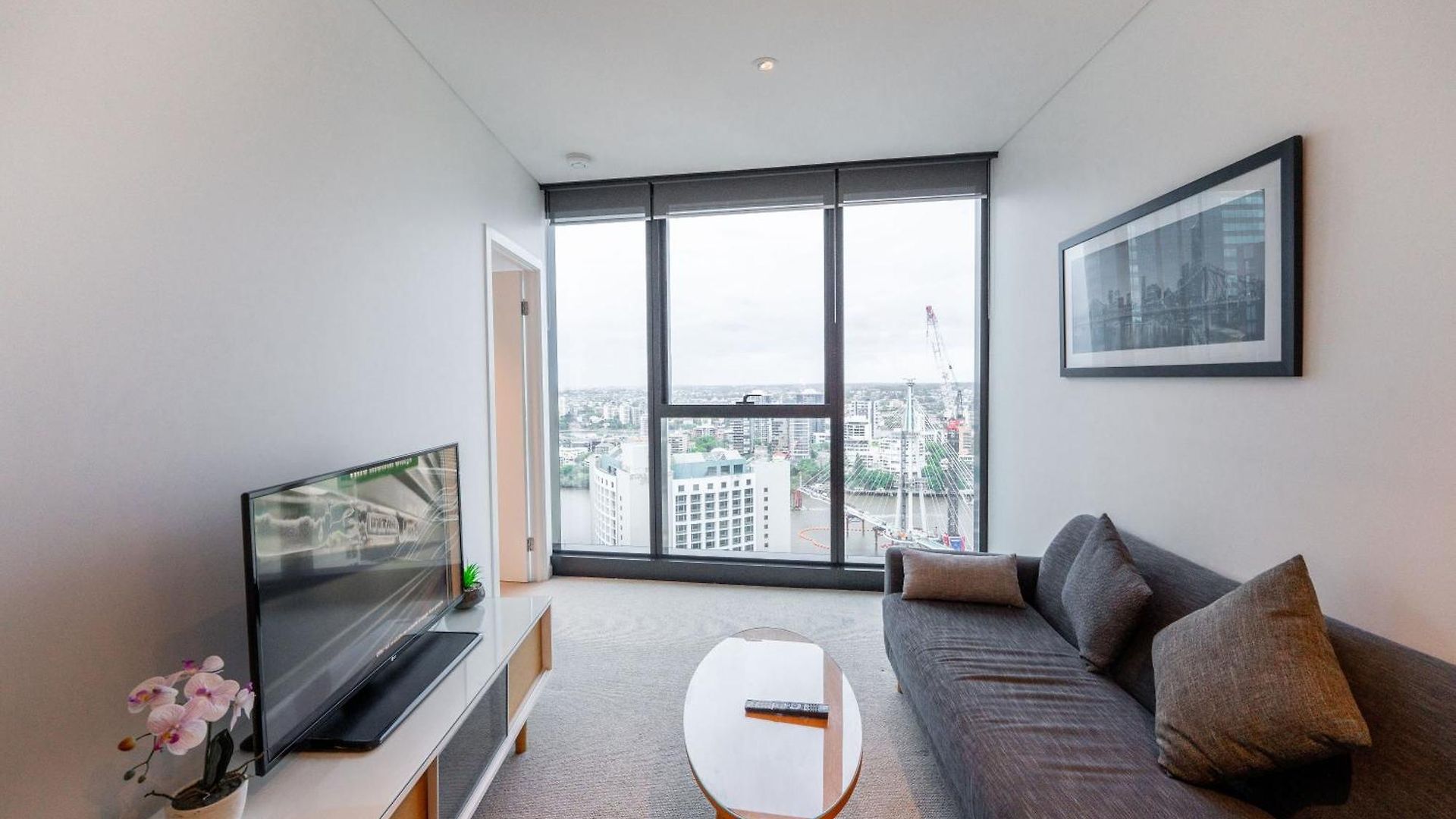 Cbd Riverview 2b1b W Shared Pool, Gym C23 Apartment *