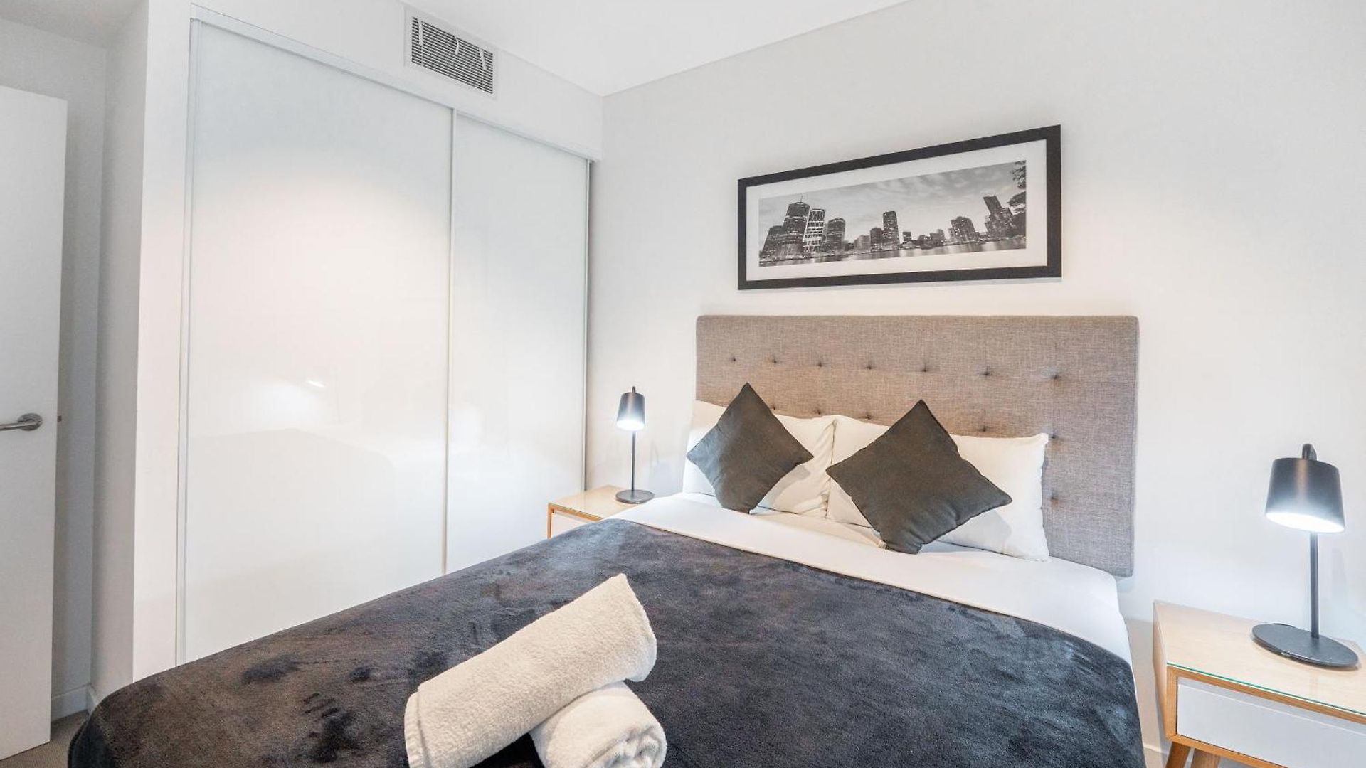 Apartment Cbd Riverview 2b1b W Shared Pool, Gym C23 *