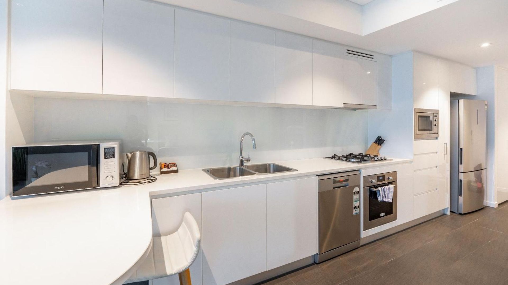 Apartment Cbd Riverview 2b1b W Shared Pool, Gym C23 Brisbane