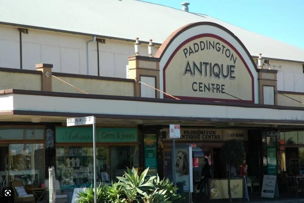 Poppy's Place! 4bed/1bath/2car/views/house ~bardon Holiday home Brisbane