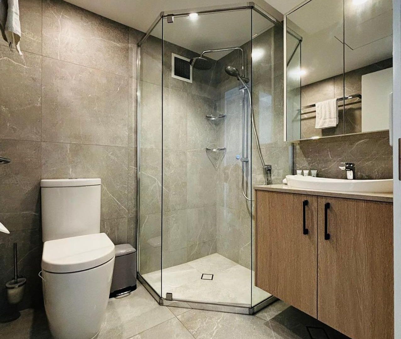 River Plaza Aparthotel