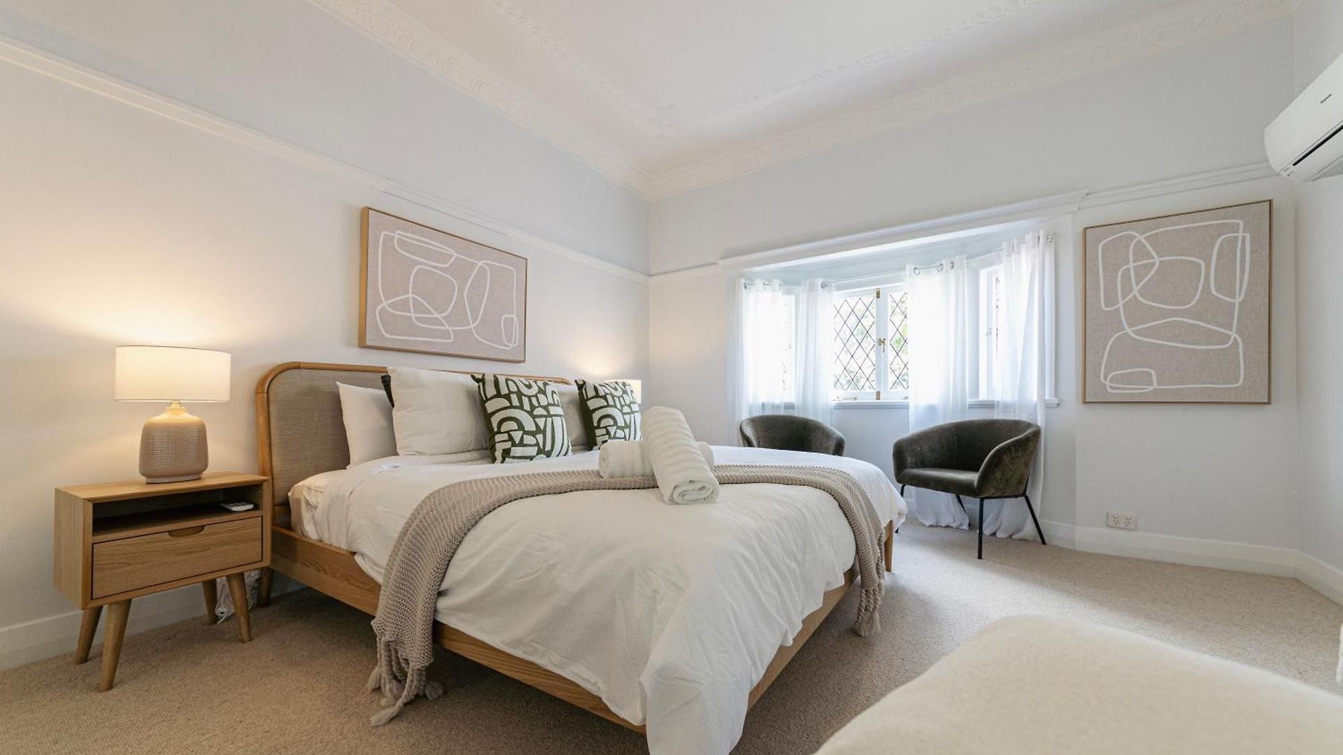 Urban Getaway Bardon Luxe 3 Bed 2 Bath And Pool Holiday home Brisbane