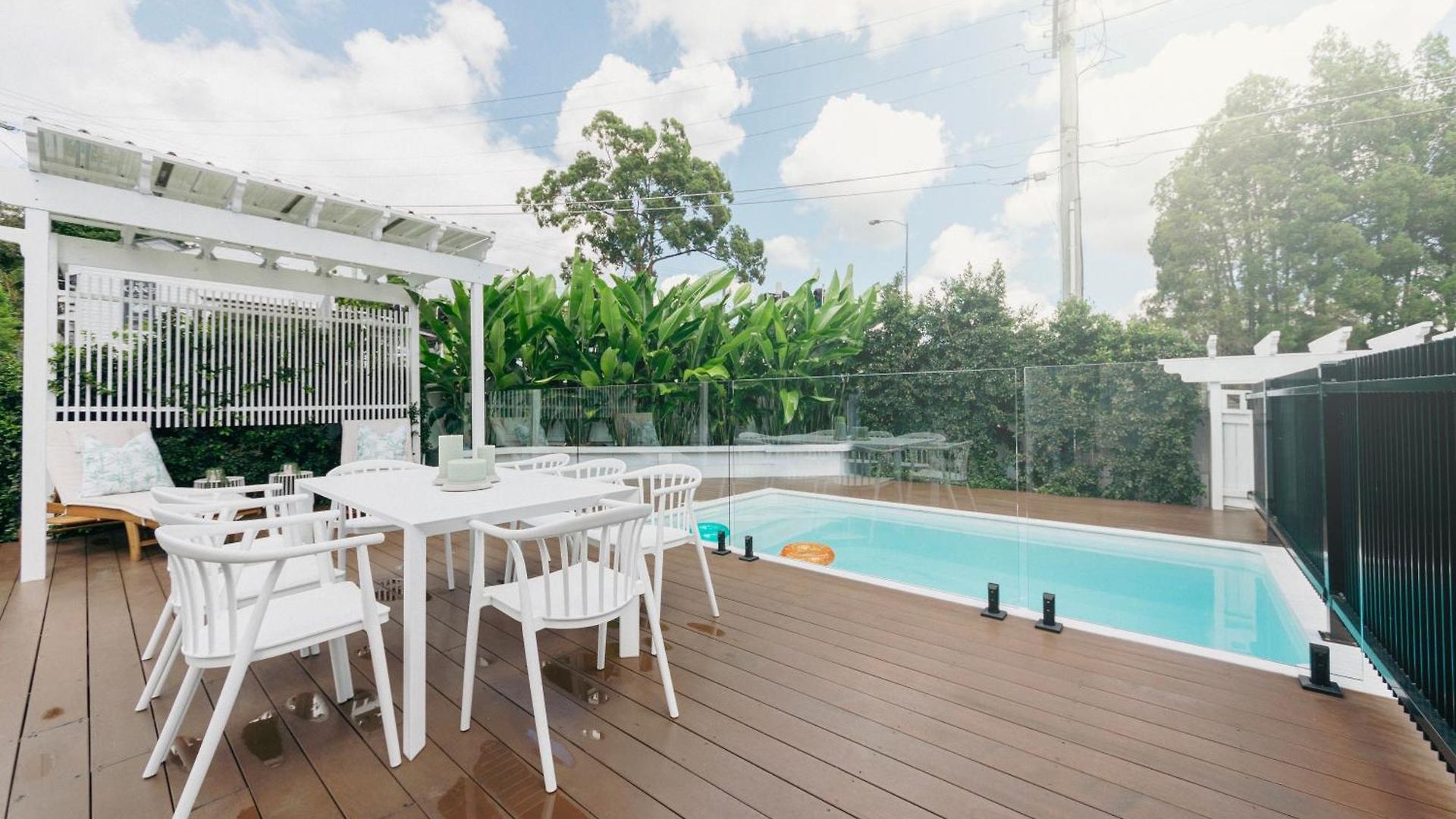 Urban Getaway Bardon Luxe 3 Bed 2 Bath And Pool